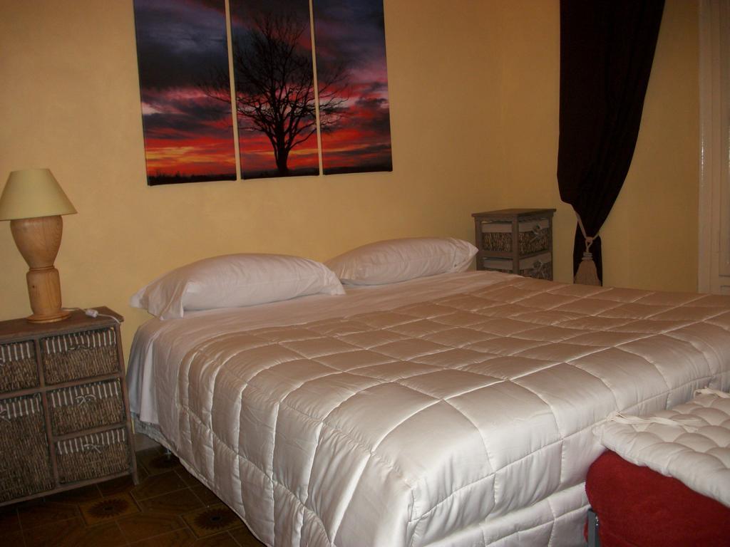 La Loggia Di Federico Hotel Navelli Phòng bức ảnh
